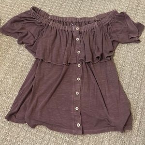 American eagle off the shoulder shirt